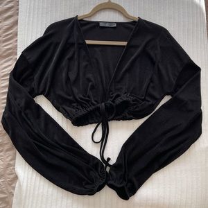 Black super cropped tie long sleeve